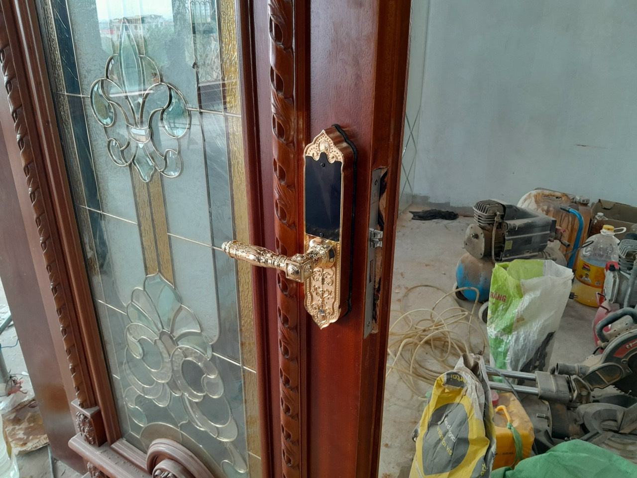 Khóa vân tay tân cổ điển Kassler KL-919 mạ màu vàng 24K sang trọng